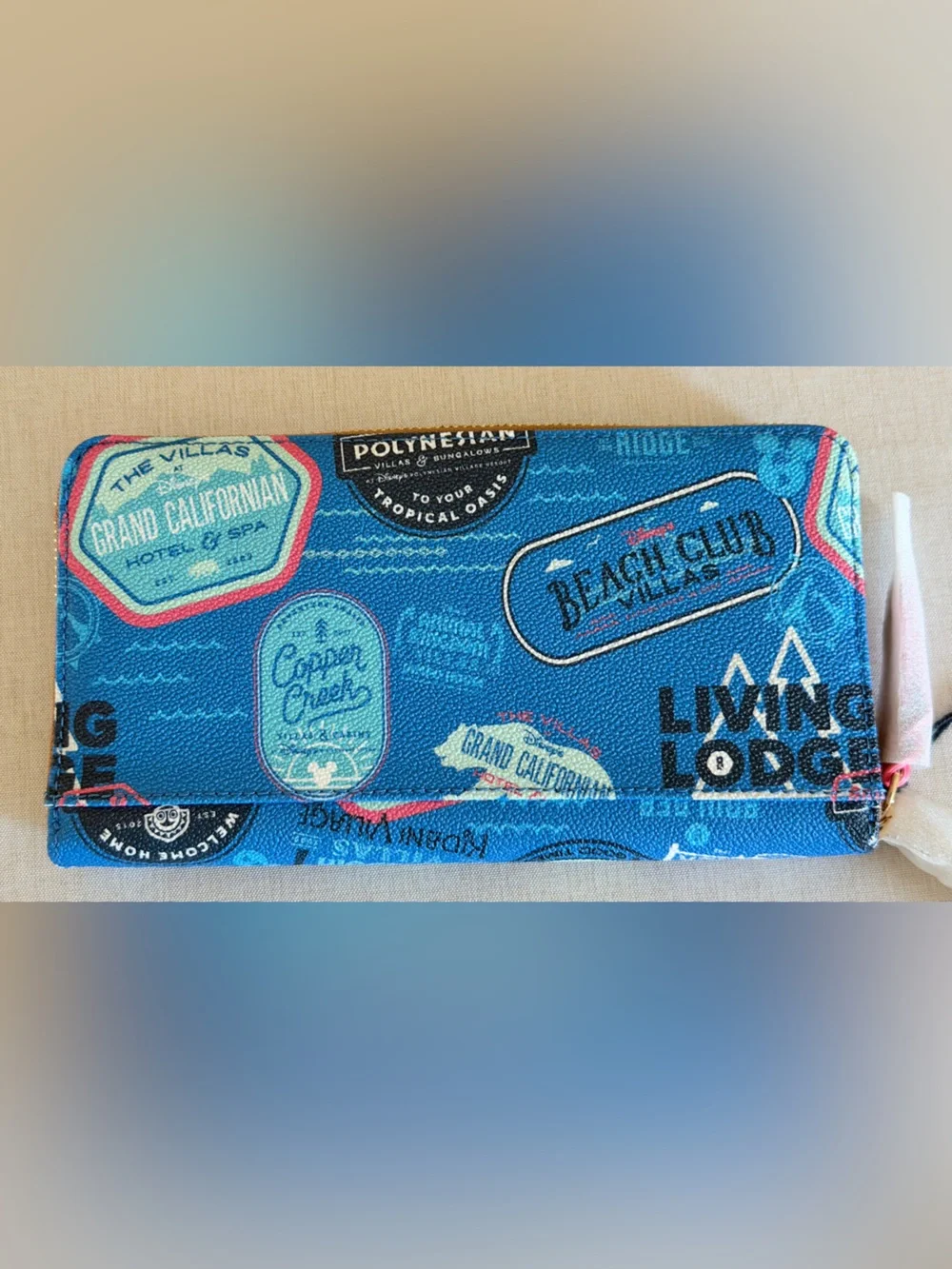 NWT Disney Vacation Club Resorts Dooney & Bourke Wristlet Wallet